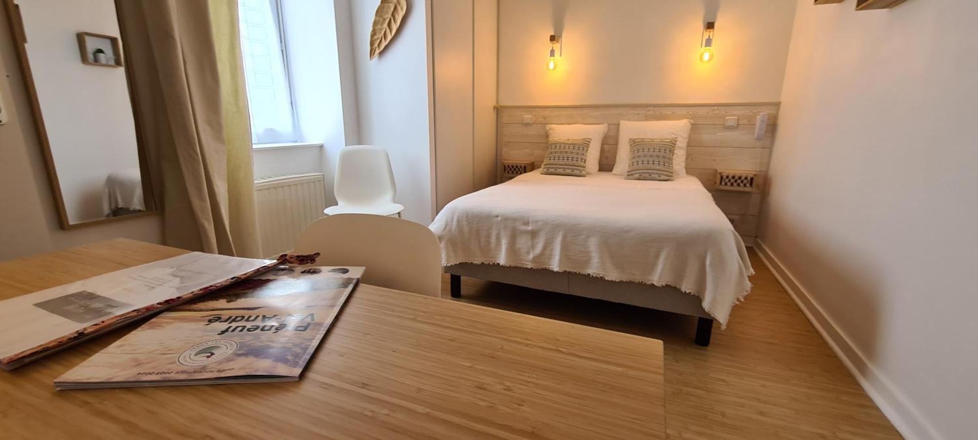 Hotel De France เปลเนิฟ-วัล-อ็องเดร ภายนอก รูปภาพ