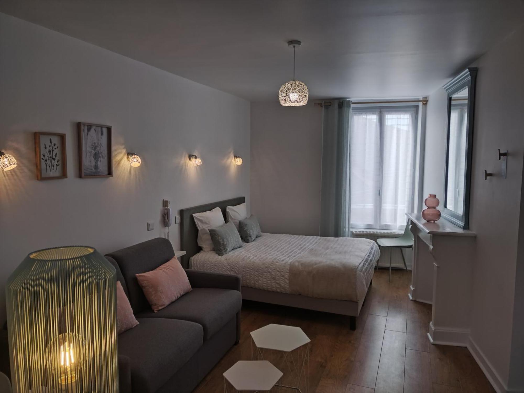 Hotel De France เปลเนิฟ-วัล-อ็องเดร ภายนอก รูปภาพ